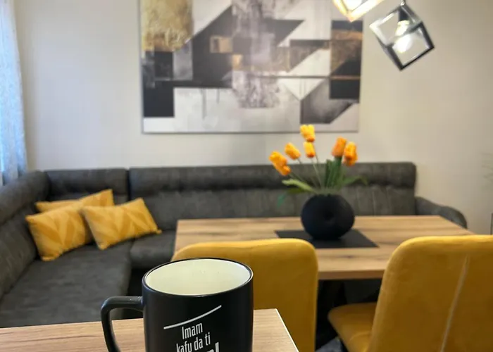 Hram View Apartment, Center 발제보