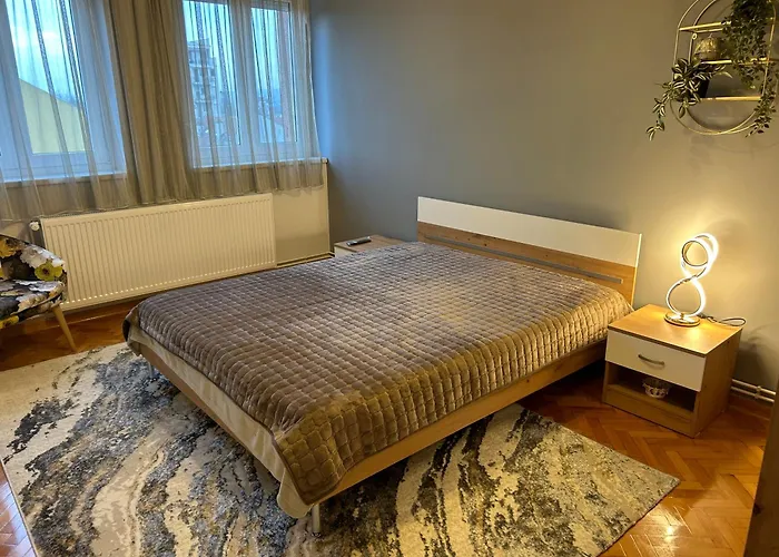 Hram View Apartment, Center 발제보